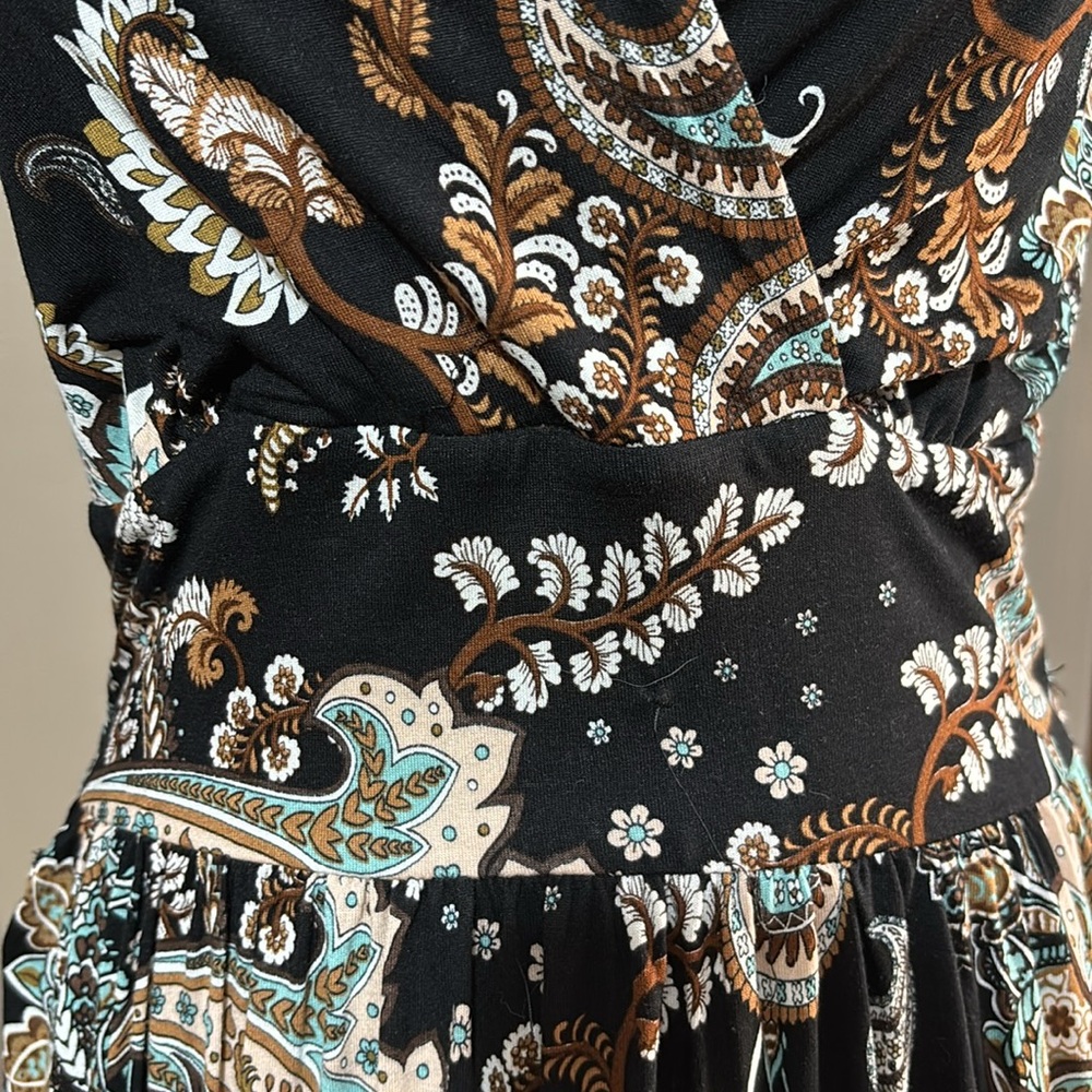 Paisley Halter Dress. Size 4. NWOT. - Picture 4 of 10
